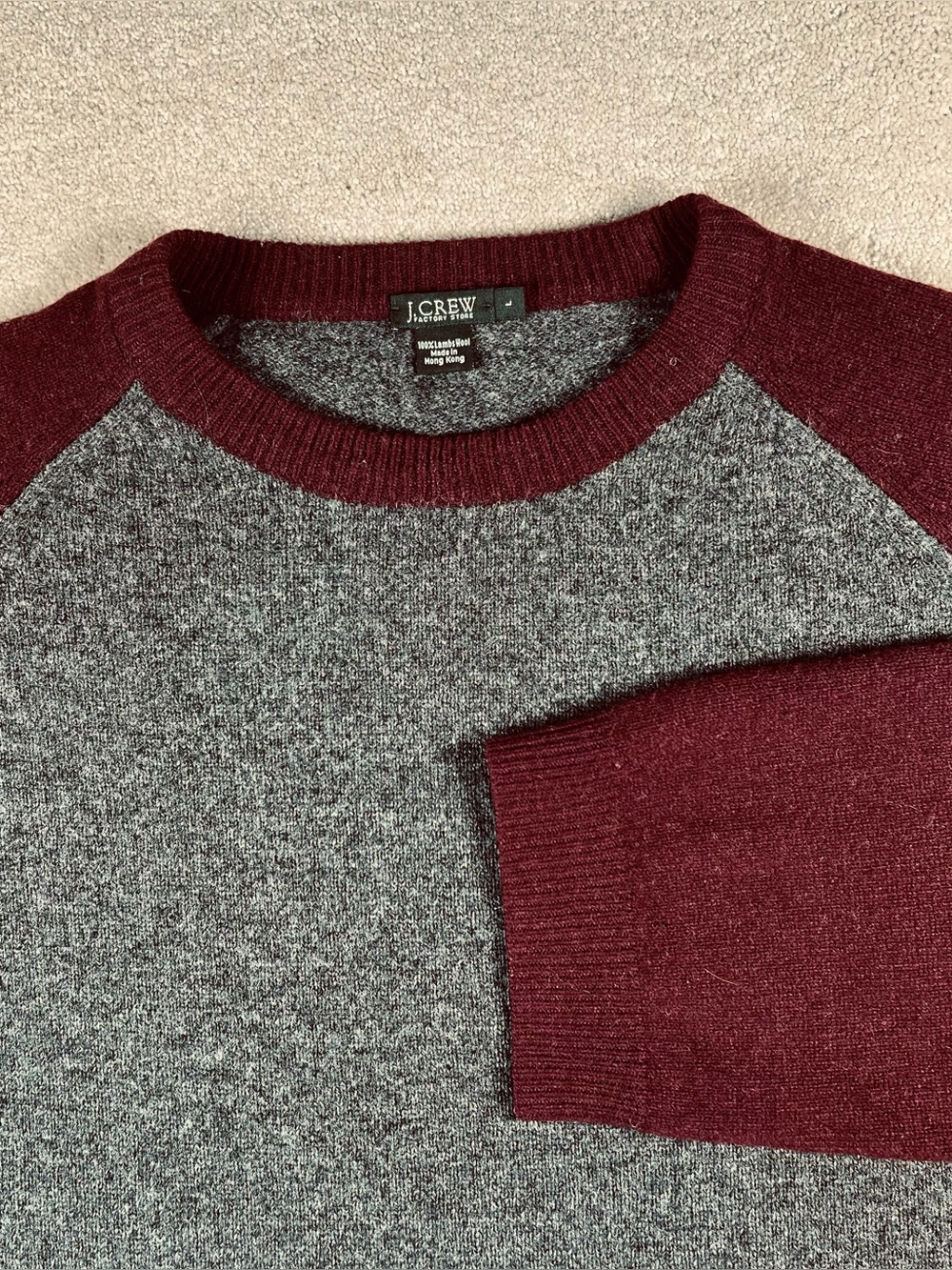 J Crew Factory Sweater Crew Raglan Sleeves 100% Lambswool Gray Burgundy men's Lg